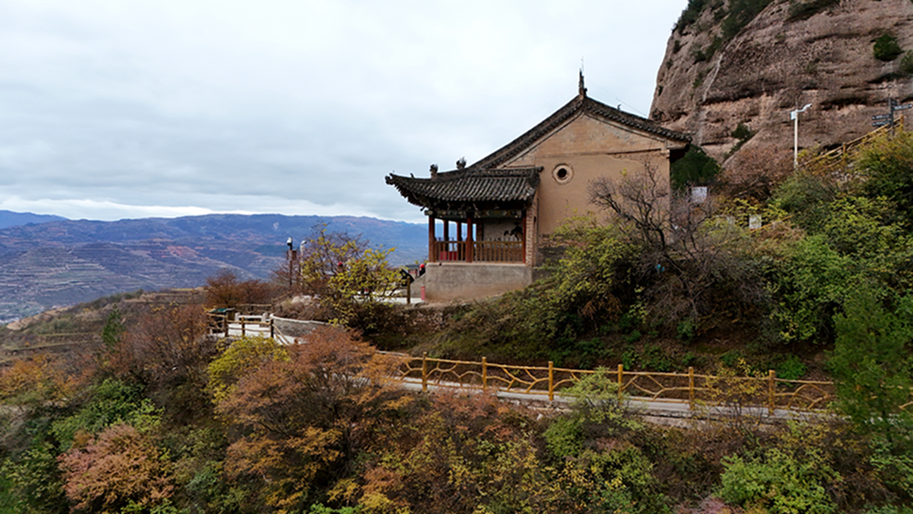 DJI_20251105143947_0586_D