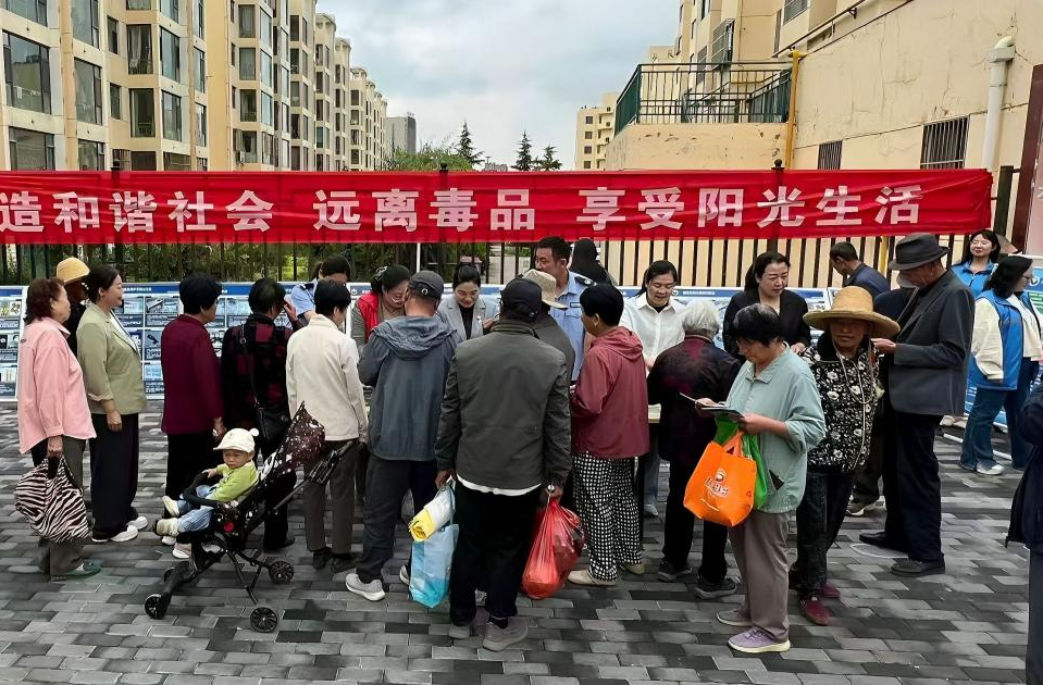 图片1 图片1
